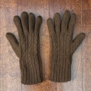 Women’s Reversible Brown and Tan Cable Knit Gloves